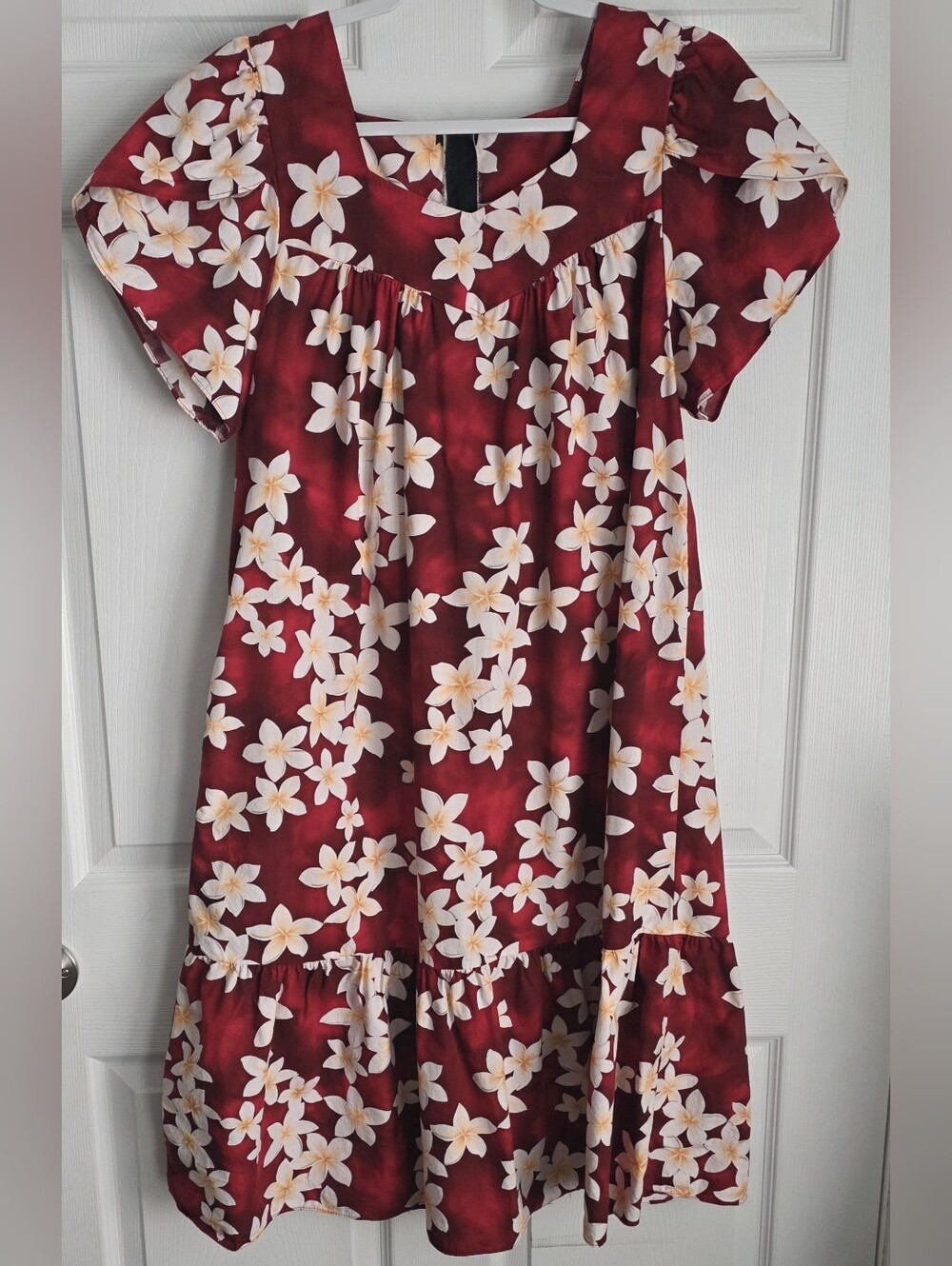 Vintage Royal Creations Made in Hawaii Plumeria Muumuu Dress Red 100% Cotton M